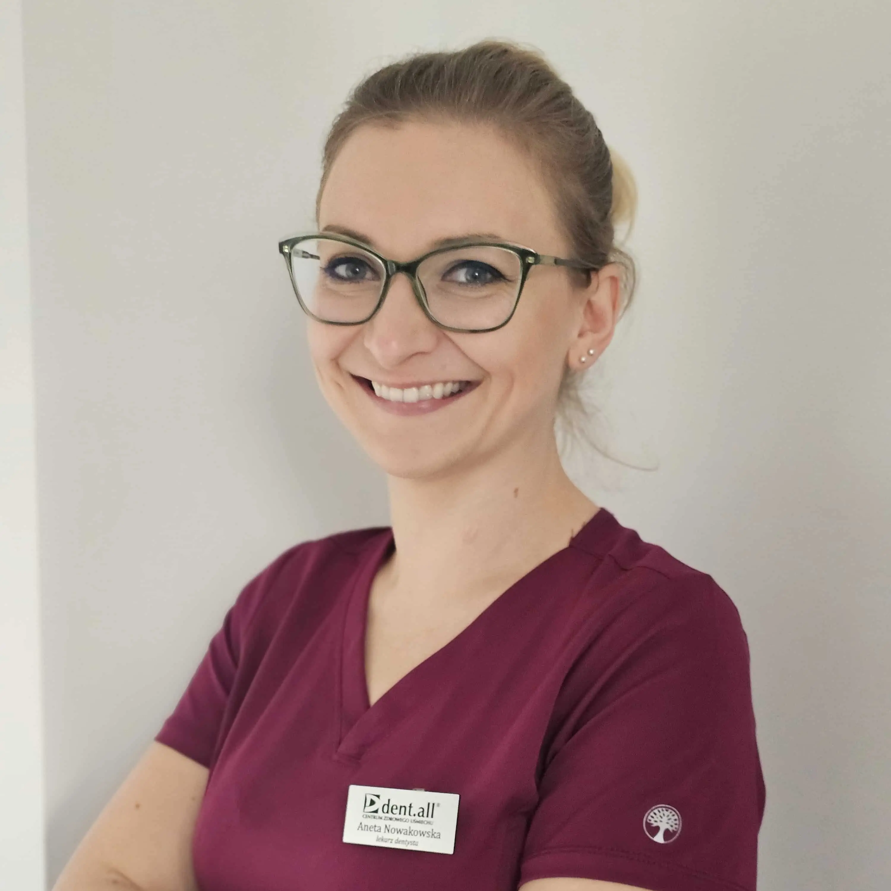 Zdjęcie kobiety dentystki